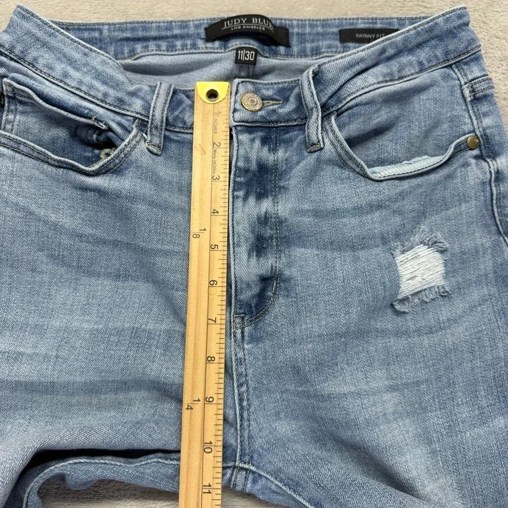 Judy Blue Jeans Women's 11/30 Hilaria Hi Rise Distressed Skinny Light Wash Denim